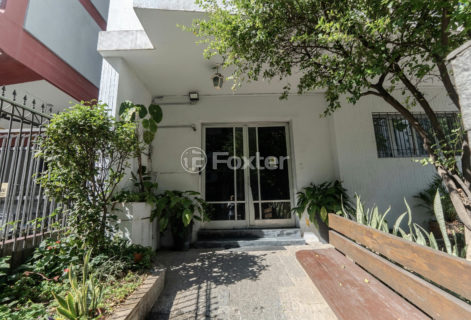Image 30 - 1037520