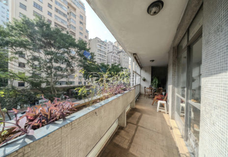 Image 8 - 1037520