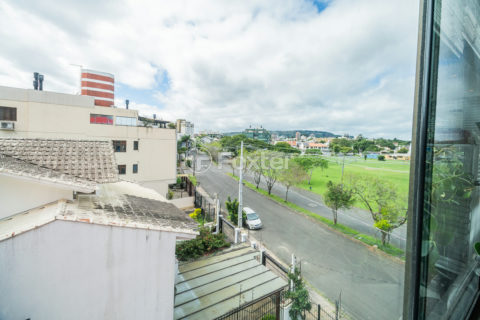 Image 8 - 1037521