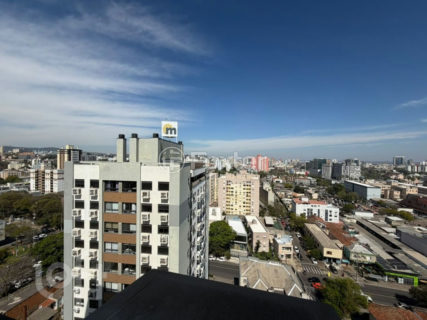 Image 17 - 1037581