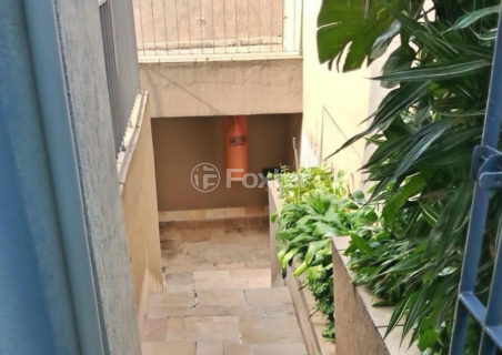 Image 32 - 1037606