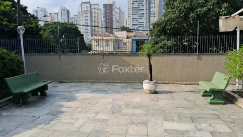 Image 41 - 1037606