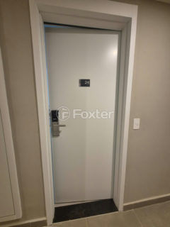 Image 4 - 1037632
