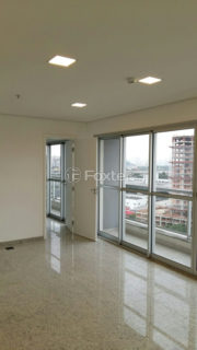 Image 5 - 1037635