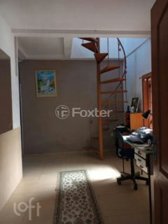 Image 2 - 1037657