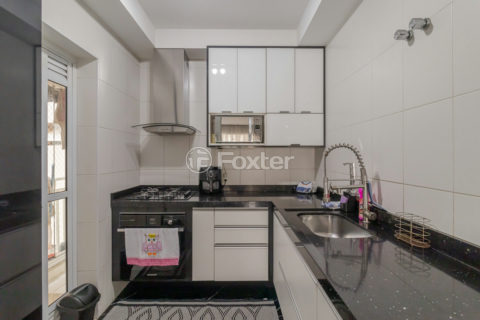 Image 35 - 1037659