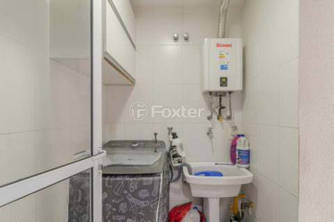 Image 38 - 1037659