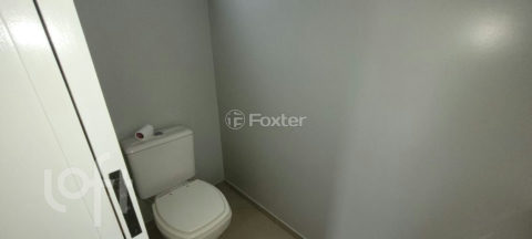 Image 4 - 1037670