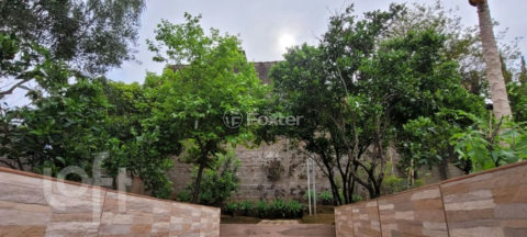 Image 32 - 1037670