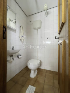 Image 32 - 1037672