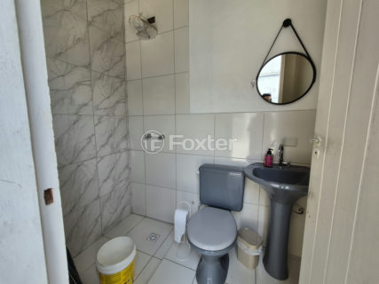 Image 4 - 1037679