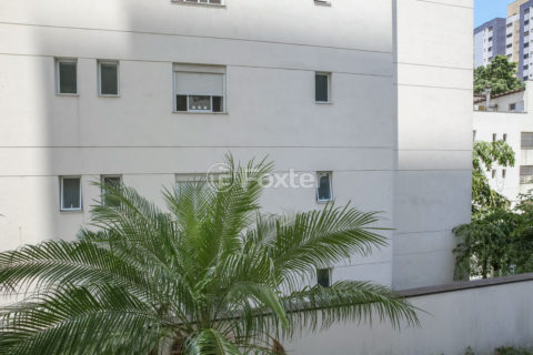 Image 54 - 1037685