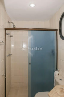 Image 44 - 1037685