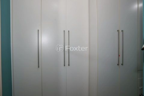 Image 16 - 1037685
