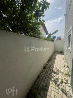 Image 11 - 1037703