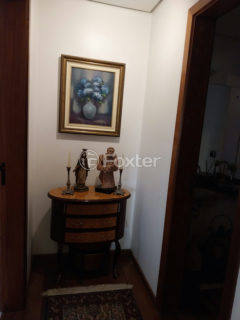 Image 5 - 1037709