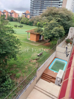 Image 22 - 1037709