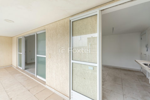 Image 9 - 1037712