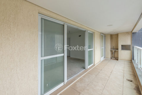 Image 3 - 1037712