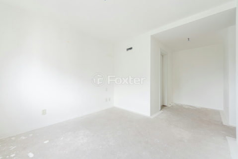 Image 27 - 1037712