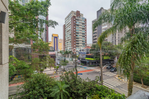 Image 2 - 1037721