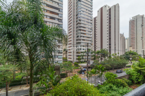 Image 4 - 1037721