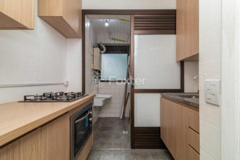 Image 20 - 1037721