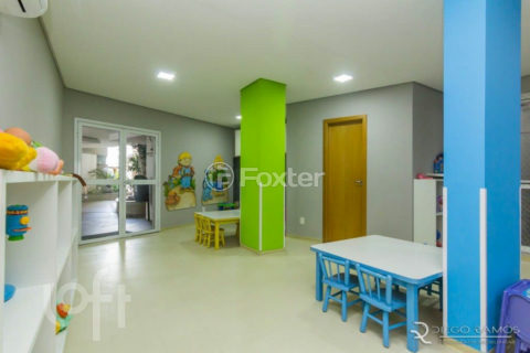 Image 44 - 1037724