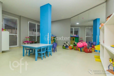 Image 40 - 1037724