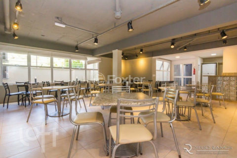 Image 33 - 1037724