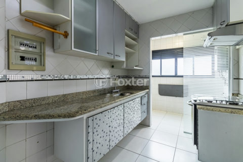 Image 20 - 1037731