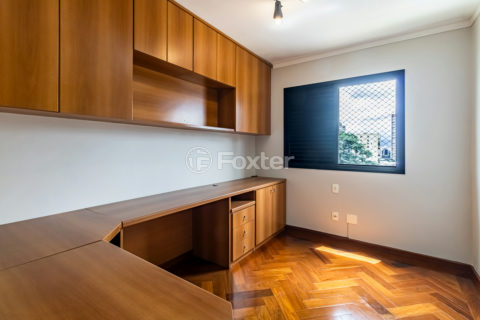Image 6 - 1037731