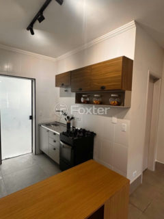 Image 20 - 1037737