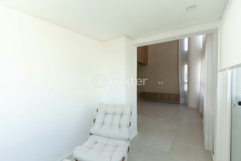 Image 36 - 1037751