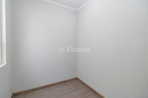 Image 9 - 1037770