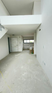 Image 2 - 1037775