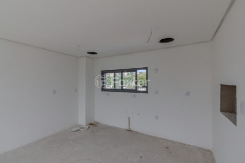 Image 29 - 1037775