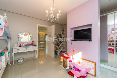 Image 30 - 1037782