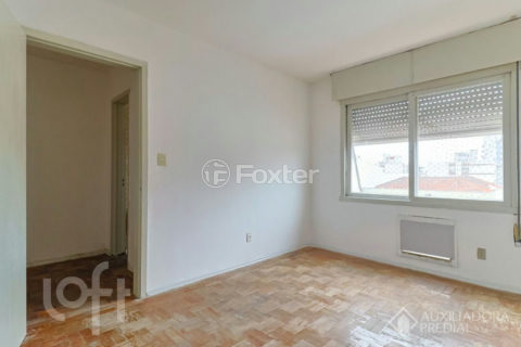Image 21 - 1037789