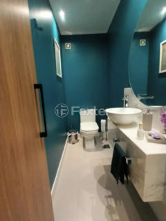 Image 21 - 1037793