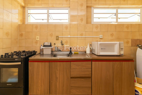 Image 9 - 1037811