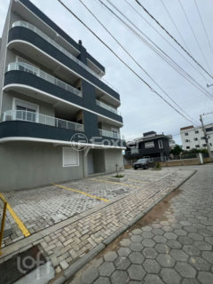 Image 2 - 1037824
