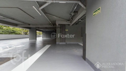 Image 21 - 1037828