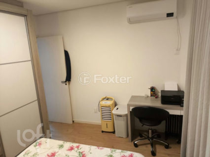 Image 7 - 1037830