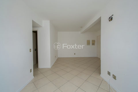 Image 4 - 1037863