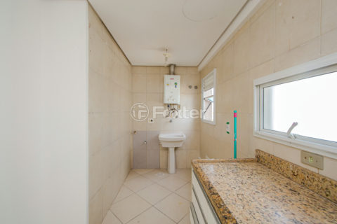 Image 27 - 1037863