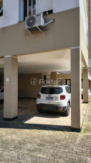 Image 21 - 1037864