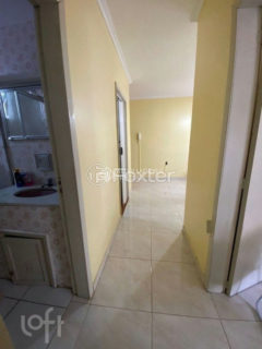 Image 11 - 1037873