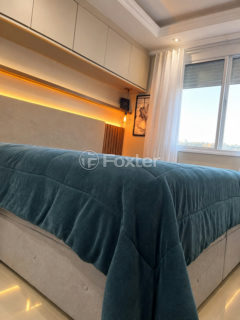 Image 4 - 1037879