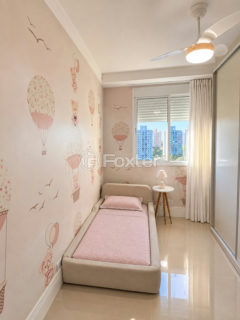 Image 8 - 1037879